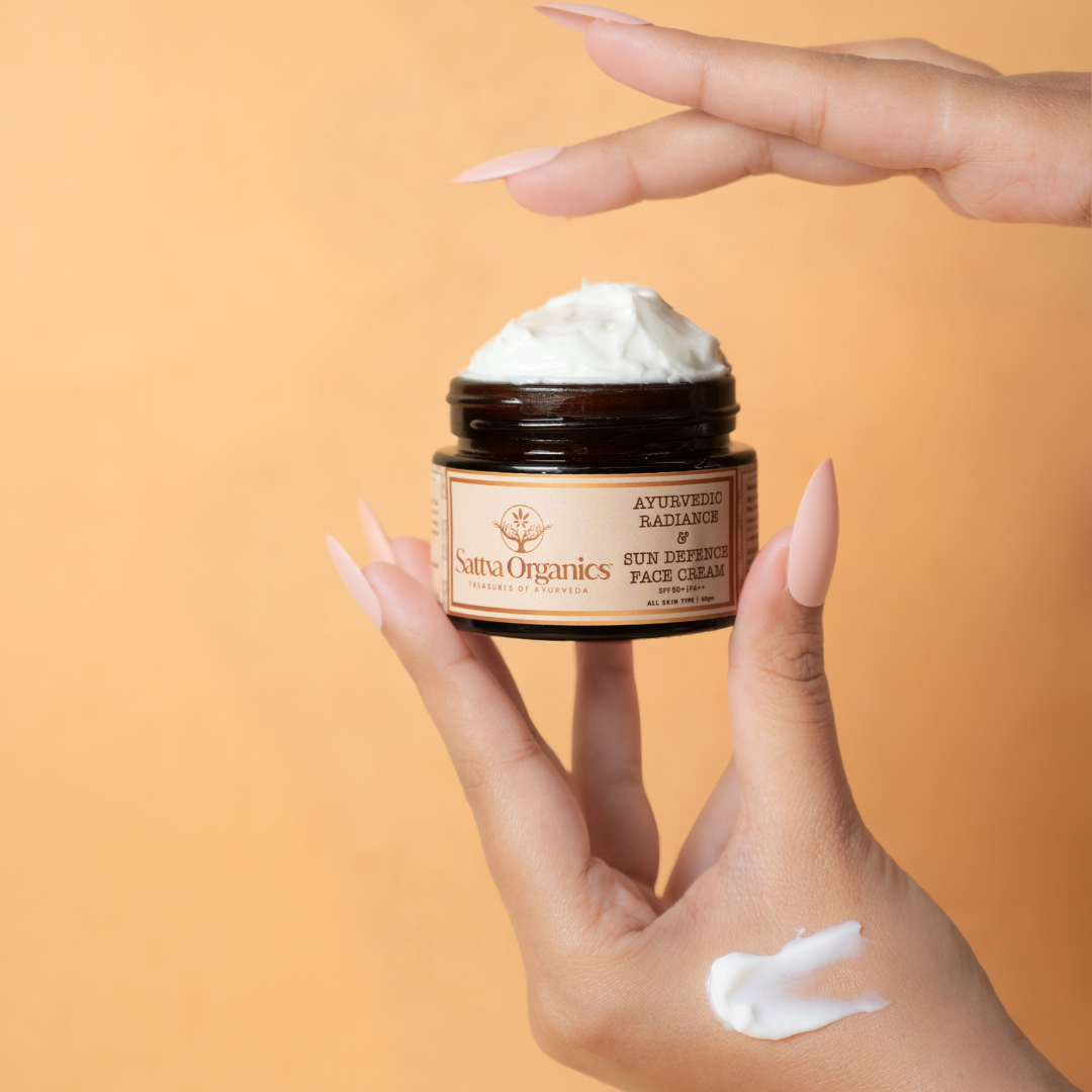 AYURVEDIC RADIANCE AND SUN DEFENSE FACE CREAM